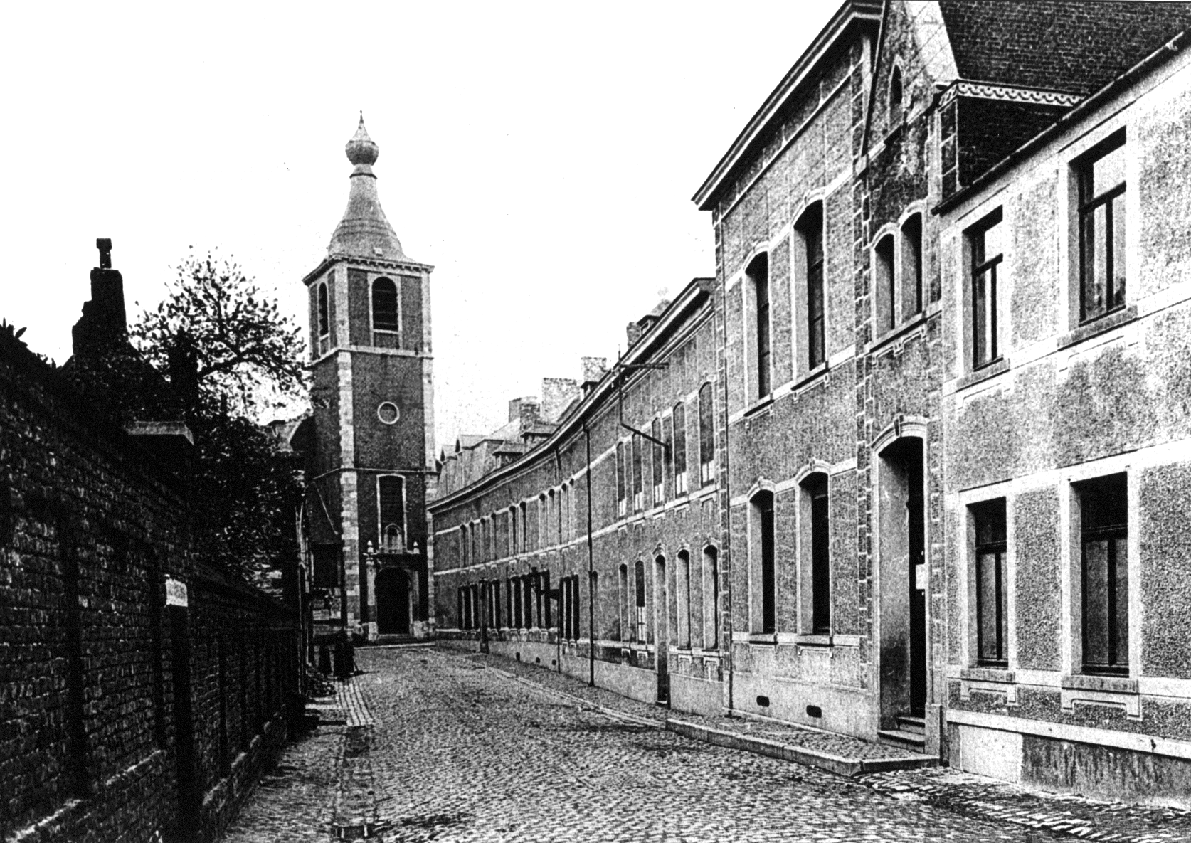 Histoire du Couvent des Soeurs de SainteMarie Fontainel'Evêque